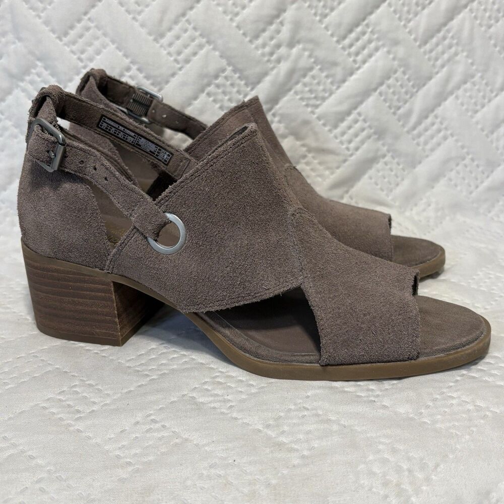 Koolaburra UGG Amphora Taupe Suede Open Toe Shoe Low Block Heel Sandal Kaiah 8.5